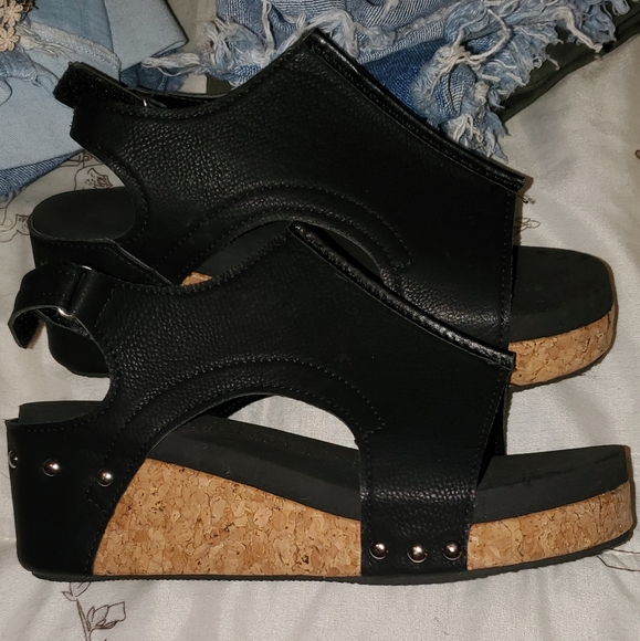 Shoes - Picture 2 of 2